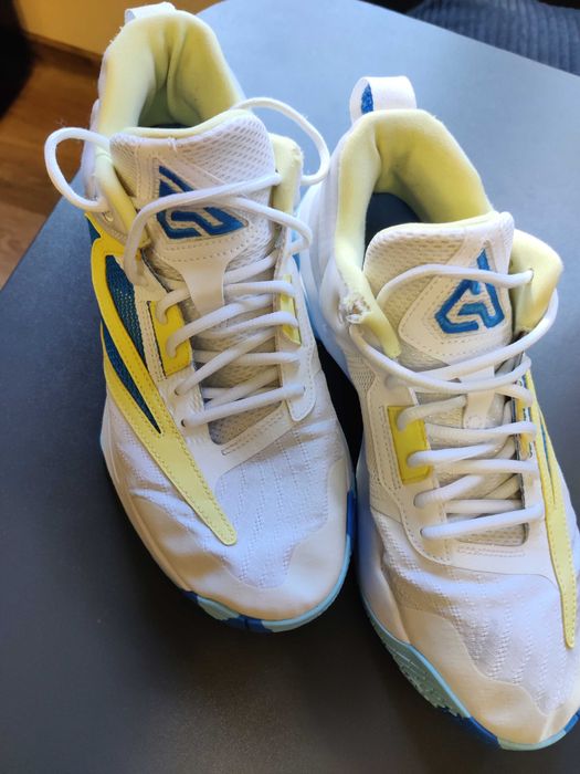Nike 43 номер, бели