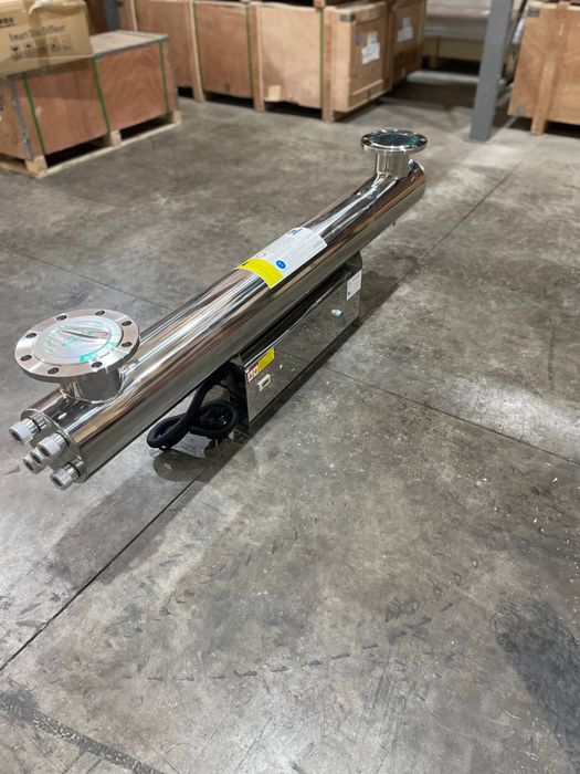 Система обеззараживания воды ультрафиолетовым излучением/Бактерицидна