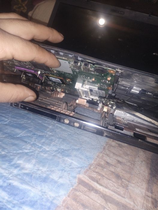 Laptop toshiba de piese