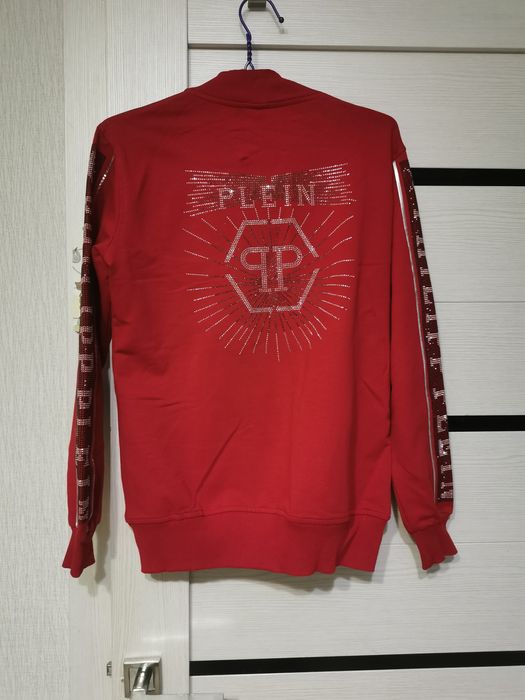 Продам бомбер женский