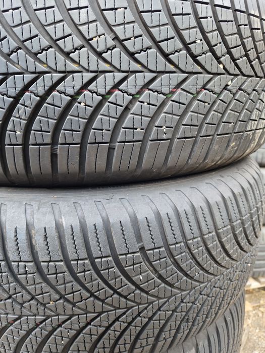 4бр. 255 60 18 Goodyear всесезонни.