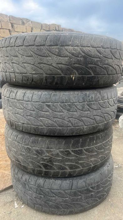 Bridgestone Dueler 265 65 R17