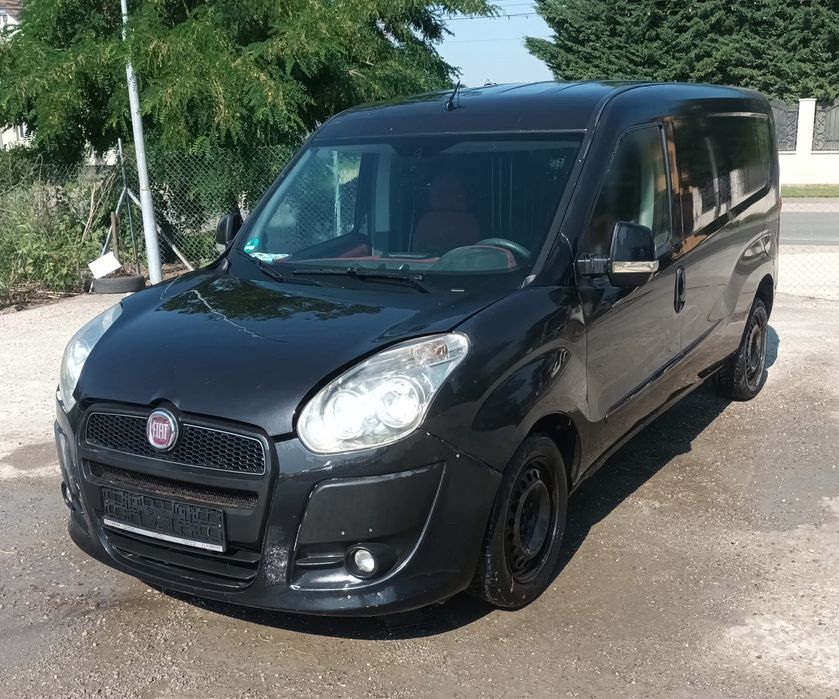 Dezmembrez Fiat Doblo 2.0 jtd 2011