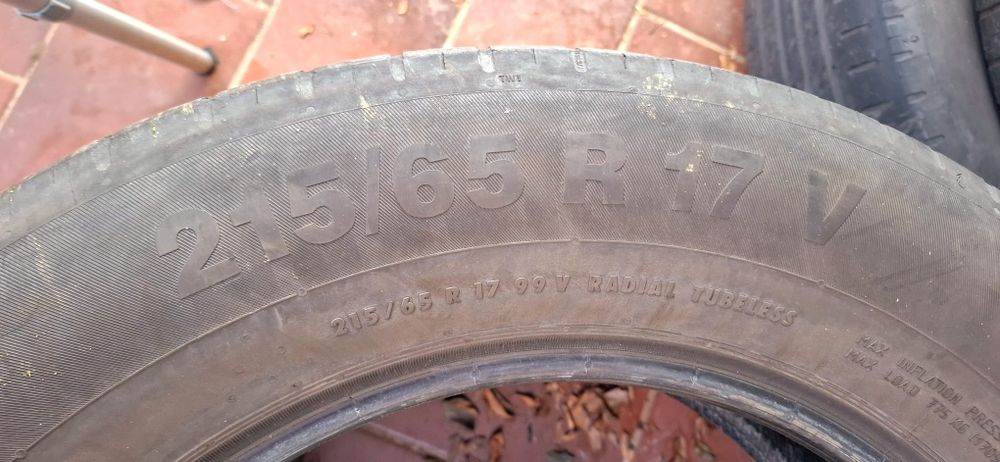 Anvelope vara Continental 215/65 R17