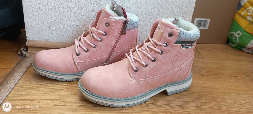 Чисто нови дамски боти RUNNERS  розови с топла подплата