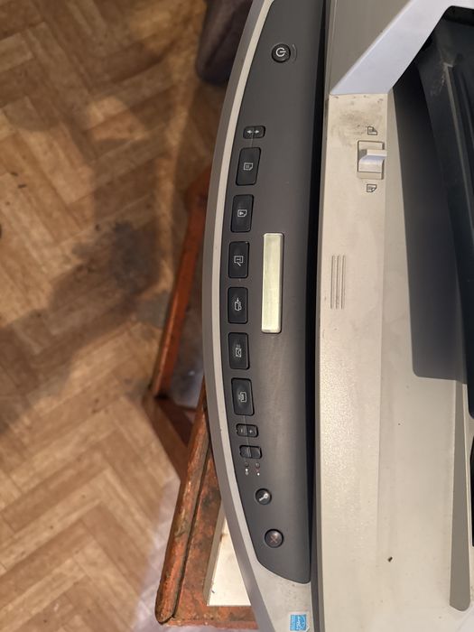 Продам сканер HP Skanjet 8270