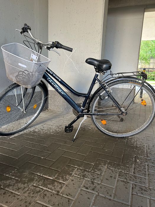 bicicletă cu coș și sonerie