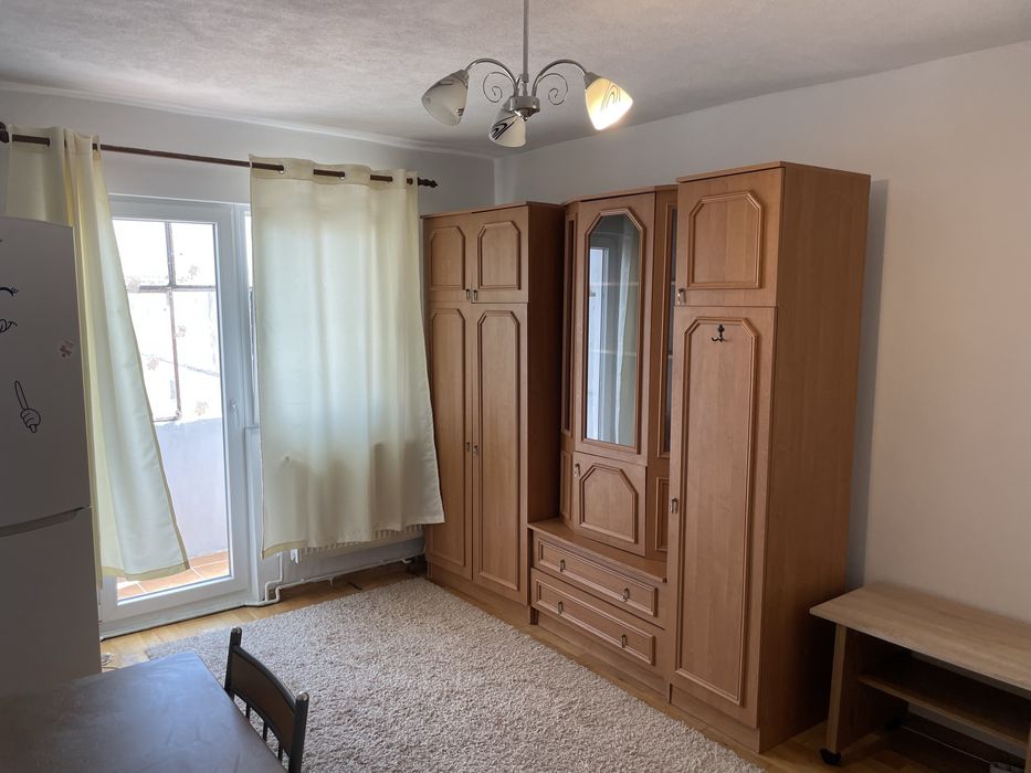 Inchiriez garsoniera bl Milea Sibiu zona OMV