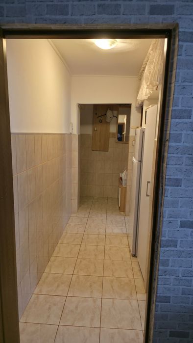 Închiriez apartament pe sezon  !