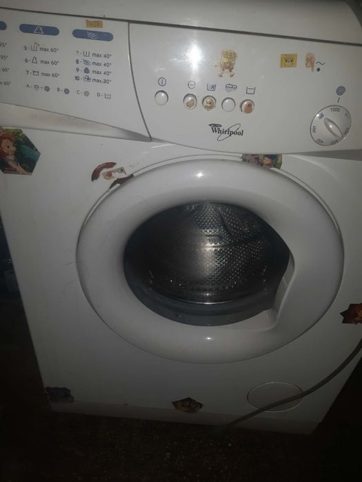 Mașină de splat Whirlpool