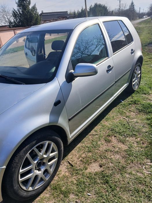 Golf4 1,6 16w 2001
