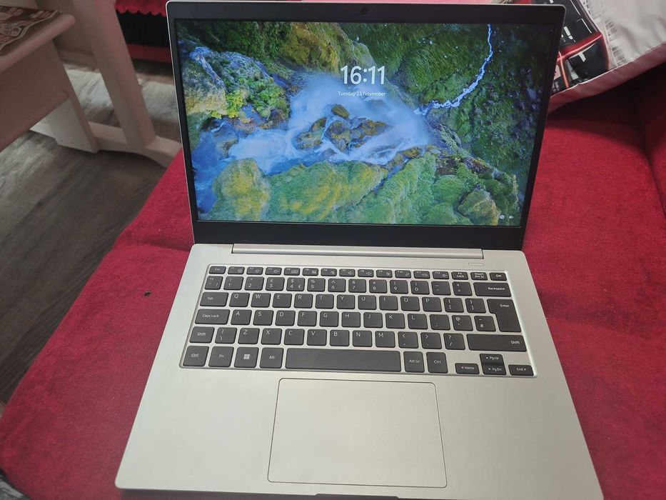 Galaxy Book Go лаптоп