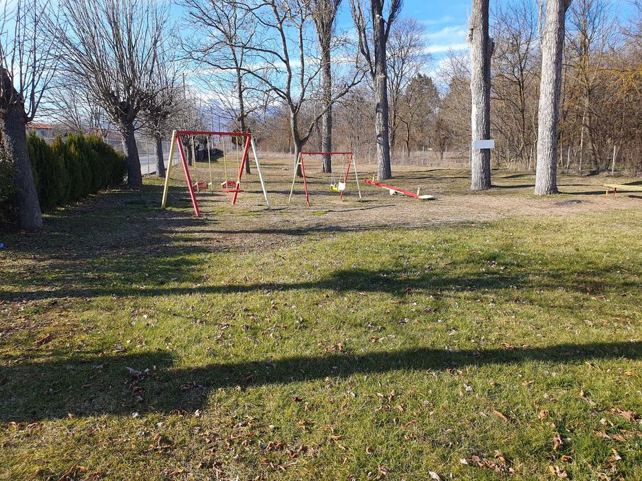 Работещо крайпътно заведение-ресторант, след осн.ремонт