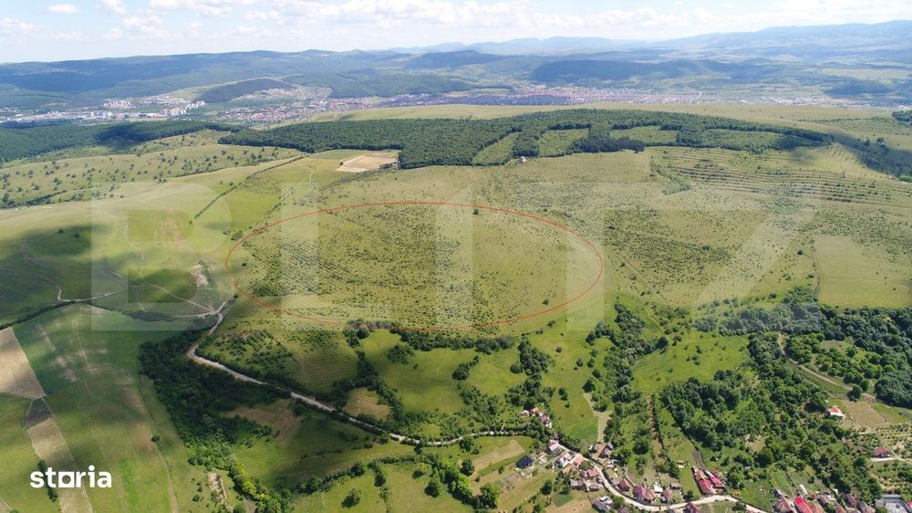 Oportunitate investitie! Teren de 800 mp in ansamblu privat – Suceag