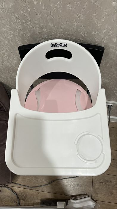 Продам бустер стул для кормления