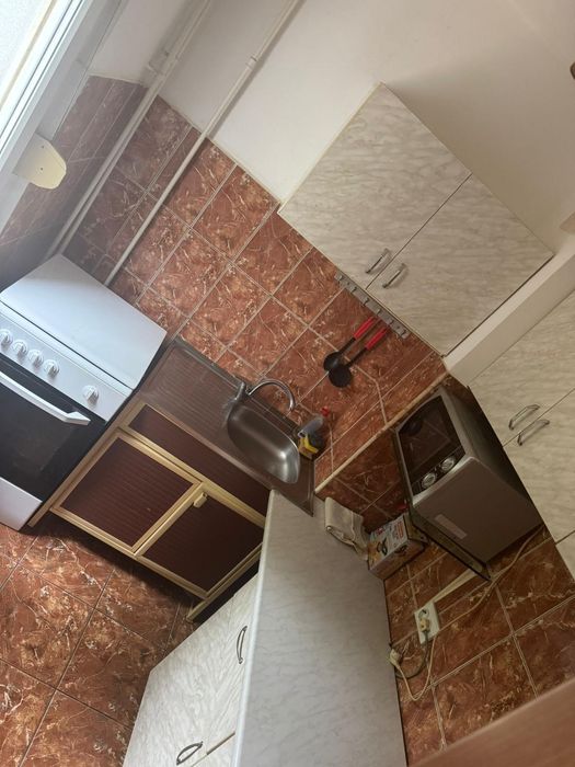 Proprietar închiriez apartament 2 camere in Zona Sagului