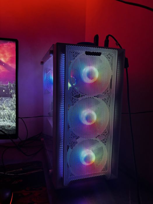 Pc Gaming RX5700xt sau schimb cu laptop