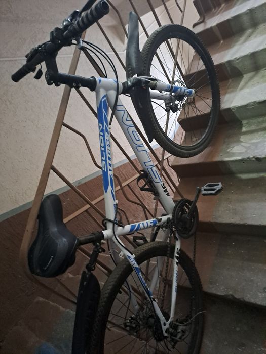 Велик silon.         .