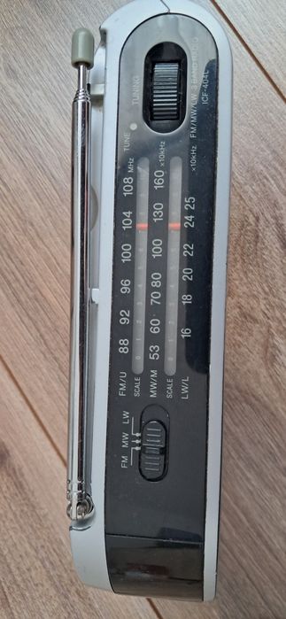 Radio Sony ICF-404L