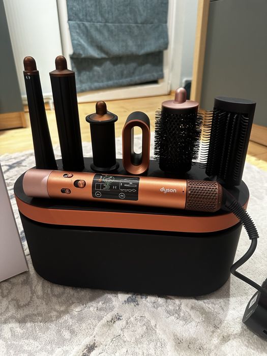 Dyson Airwrap i.d. aproape nou + accesorii, Amber Silk