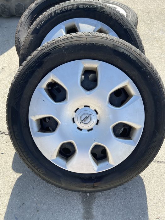 Set jante tabla Opel  cu anvelope de iarna 205 60 R16