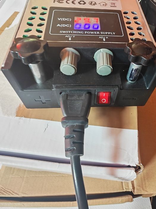 sursa reglabila 0-30v ,0-10A