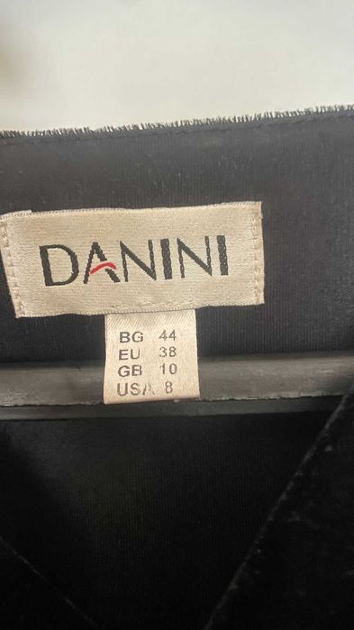 2 рокли LUCY и 1 Данини