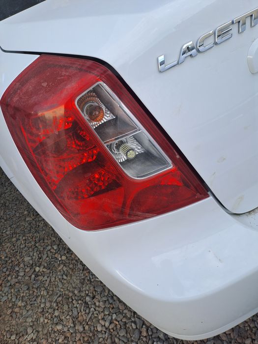 Jentra orqa oldi fara