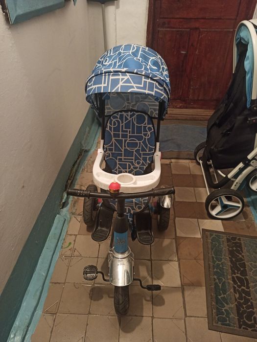 Трёхколёсный велосипед