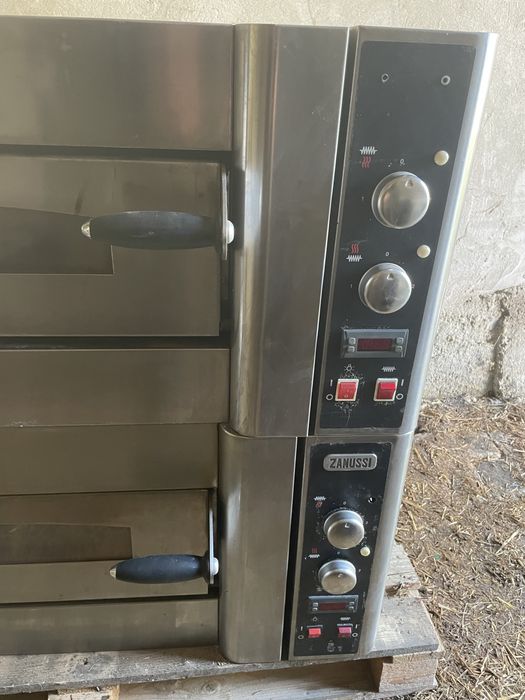 Подова пещ за пици Zanussi