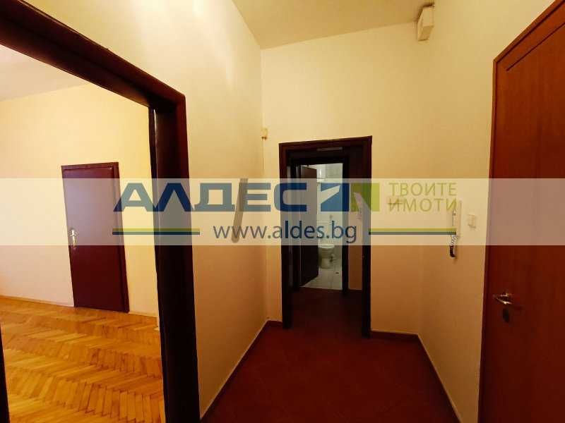 Дава се под наем Офис в София, Център - 85 кв.м за 663 € - Снимка #10