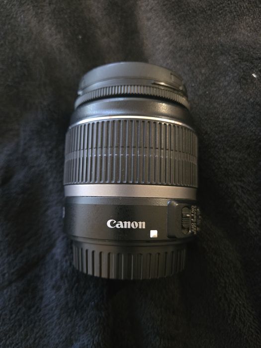 Обектив Canon EF-S 18-55mm IS - Отлично състояние