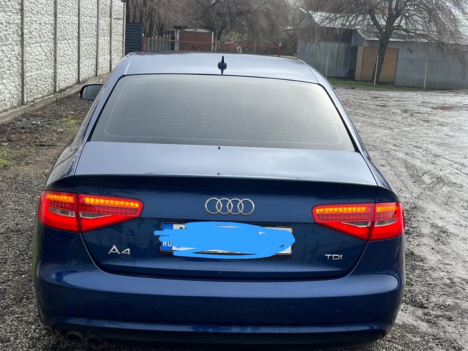 Vand audi A4  model 2013 !