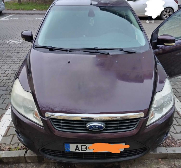 Vând Ford focus 2 benzină