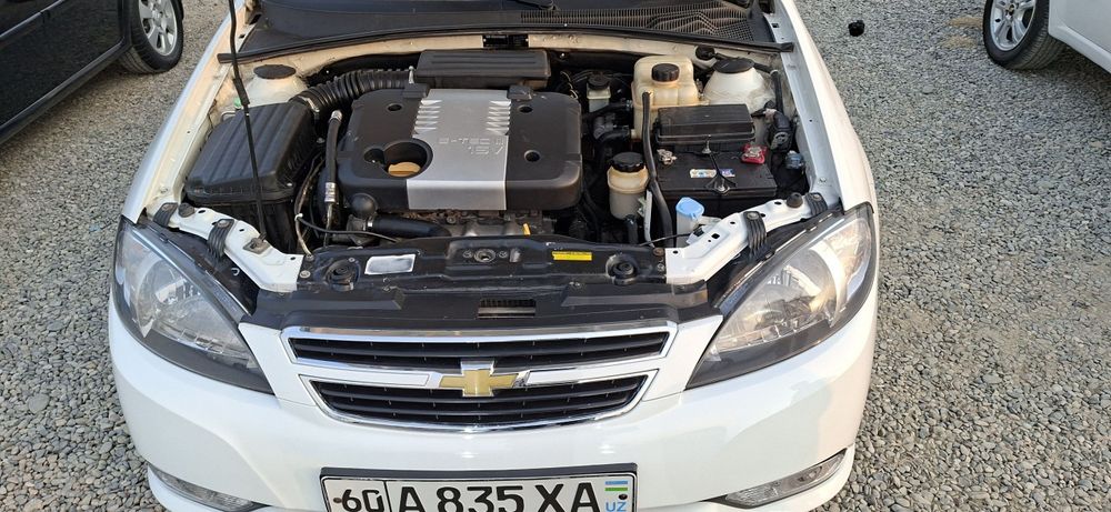 Lasetti 1.8 mexanika gentra qilingan