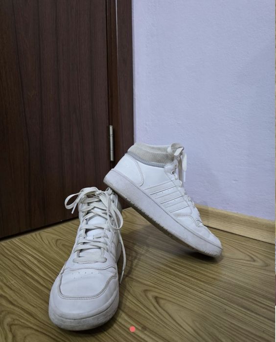 Дамски кецове Adidas