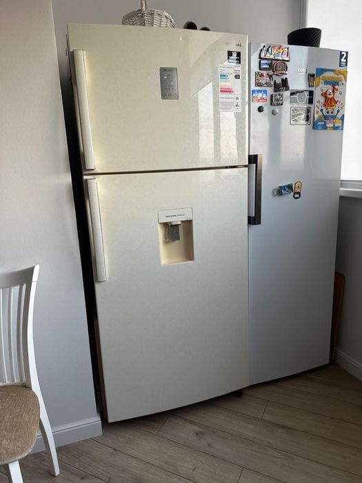 Холодильник samsung