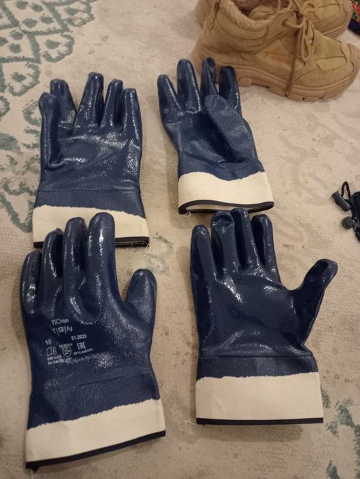 Жұмыс киімдері сатылады