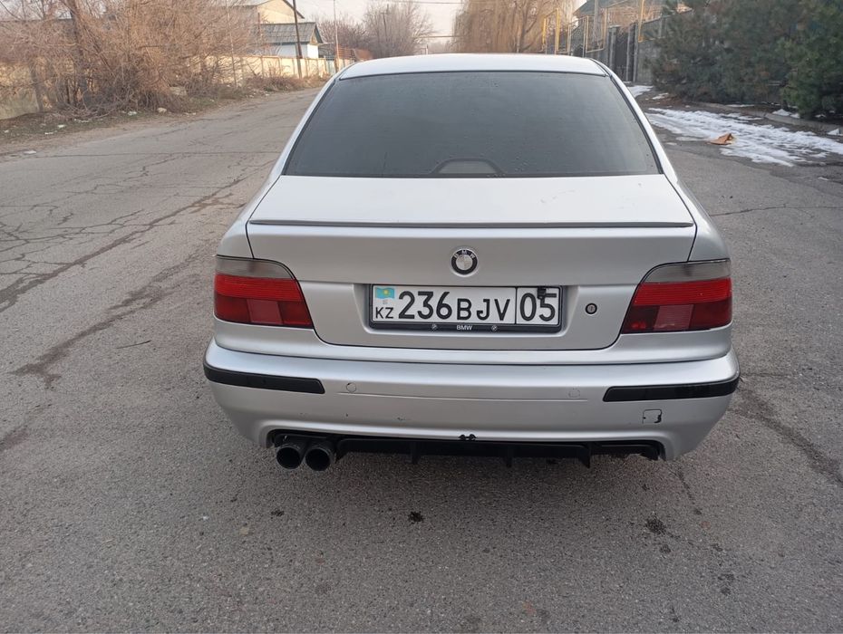 Продам Бмв на запчасти