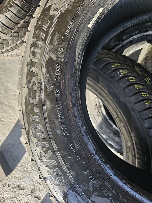 225 60 17 m+s bridgestone