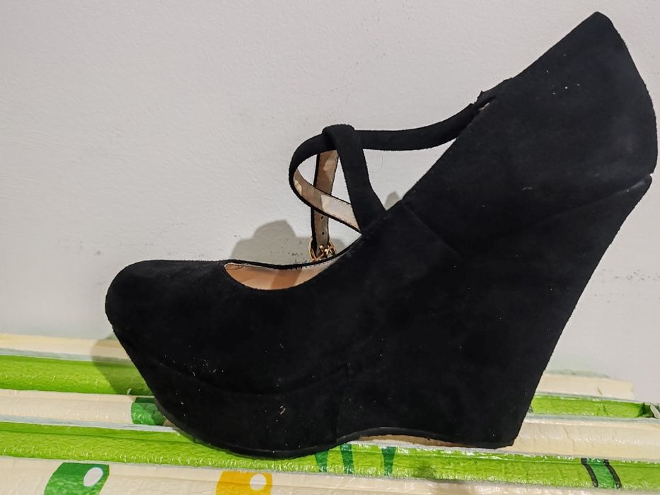 Продам туфли летние.