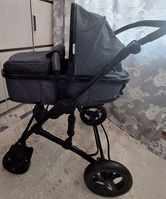 Коляска детская в отличном состоянии