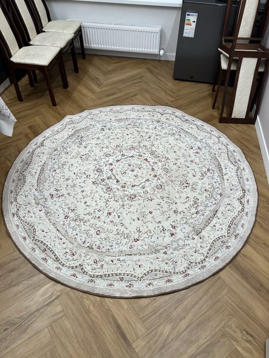 Ковры в хорошем состояние