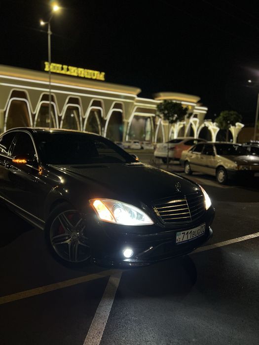 Mercedes-Benz S500 W221 S-CLASS