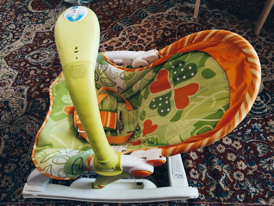 Шезлонг с вибрираща функция