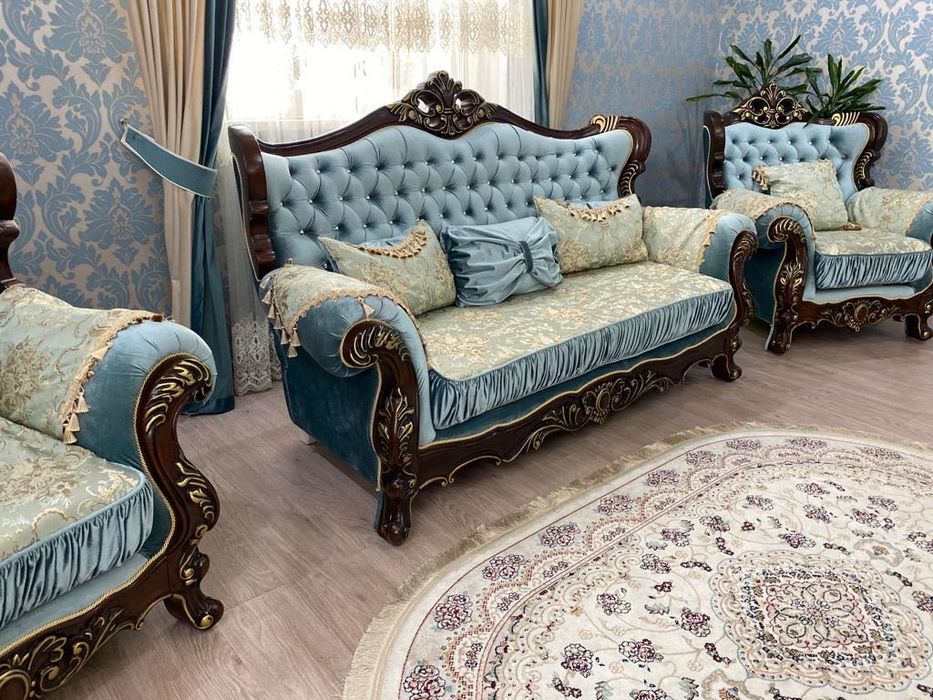 Красивый диван уголок классика