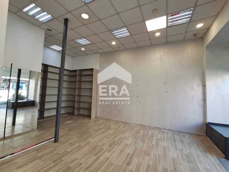 Дава се под наем Магазин в Варна, Център - 50 кв.м за 997.05 € - Снимка #4