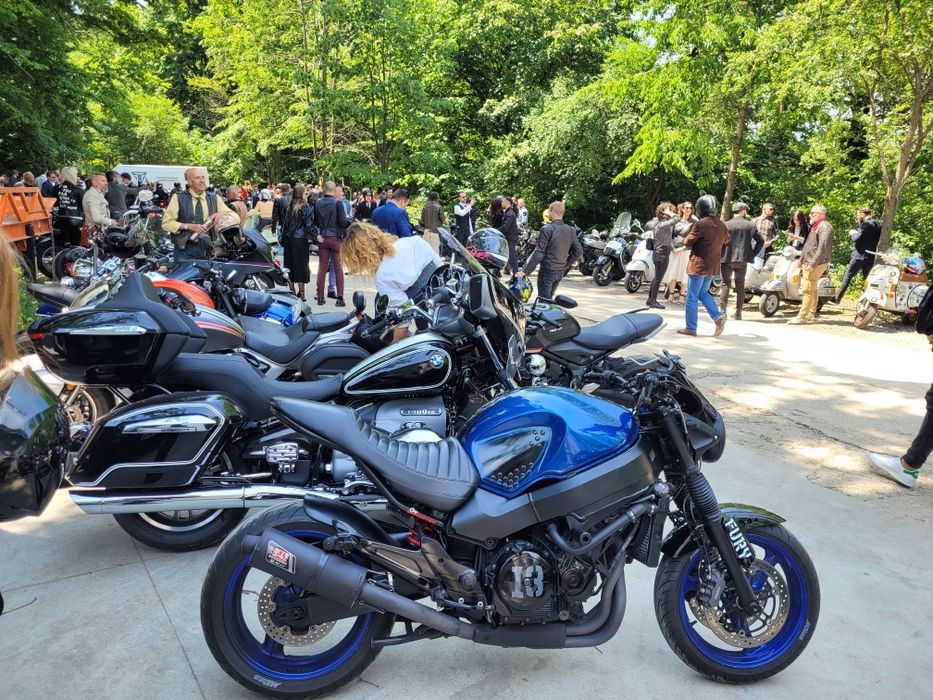 Honda X11 Custom Cafe