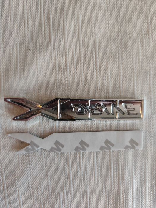 Емблема BMW X drive