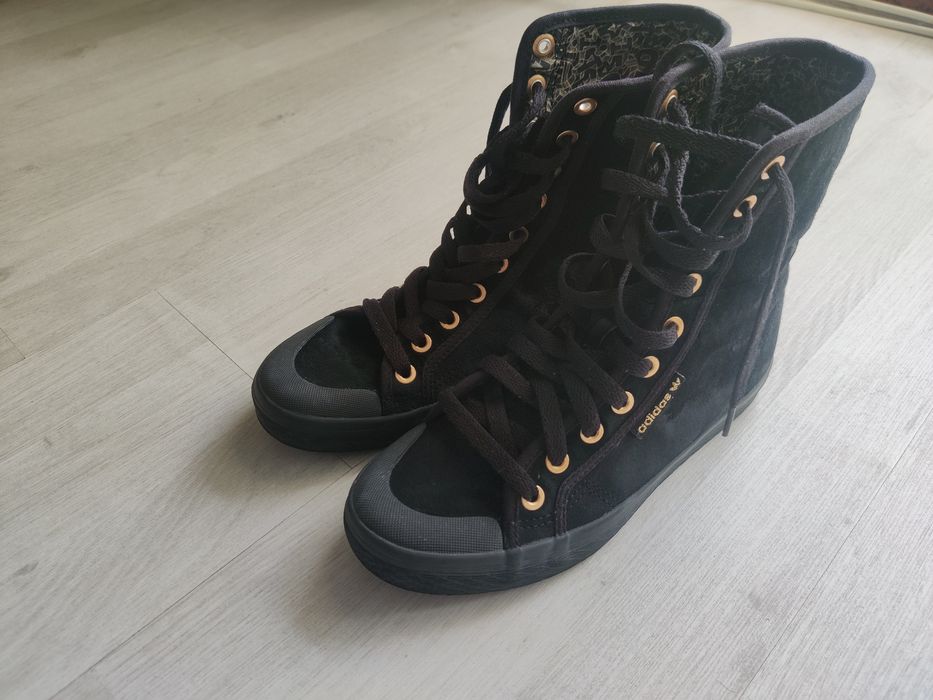 Sneakers Adidas înalți de damă,piele,măr 36 și 2/3!